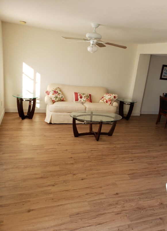 Building Photo - 4903 Catalina Dr