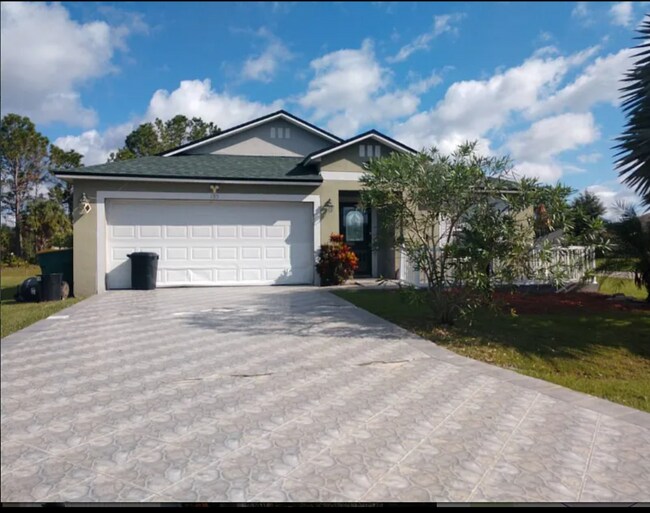 Primary Photo - 135 Aurelia Ct