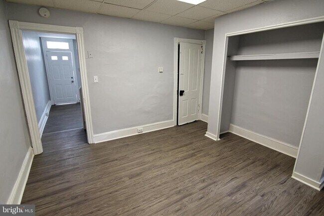 Building Photo - 107 W 3rd St