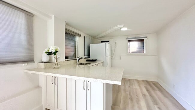 Primary Photo - Available NOW - Newly Renovated Studio wit...