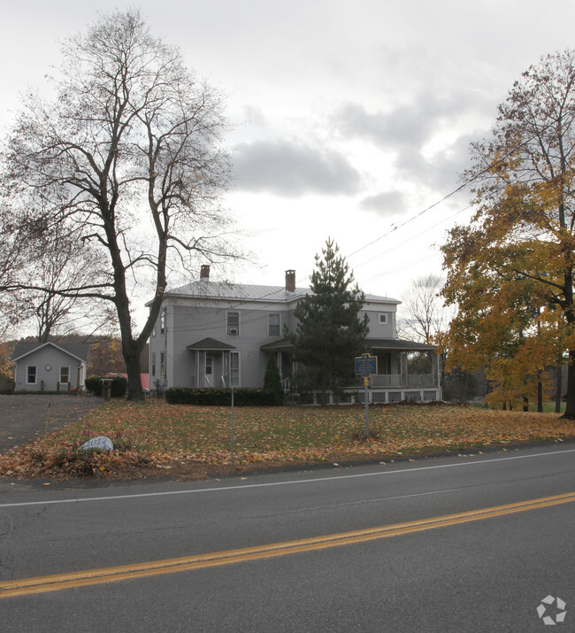 Primary Photo - The Abbott House