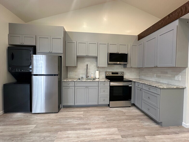 Building Photo - 1139 Azalea Ave