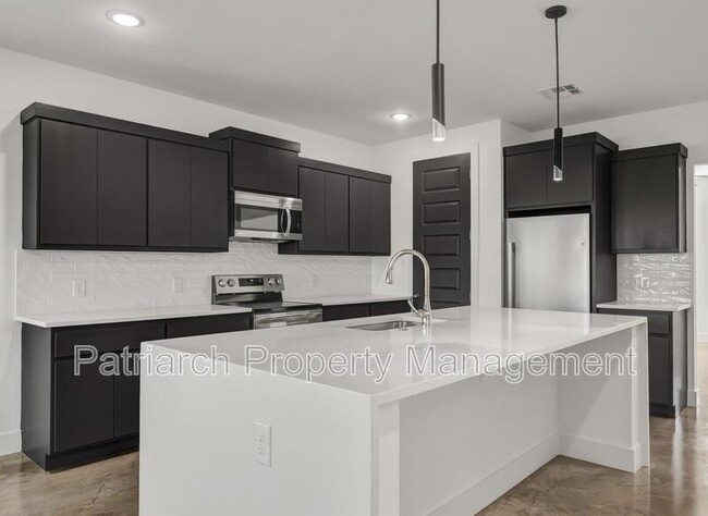 Building Photo - 3003 Alpha Wolf Ct