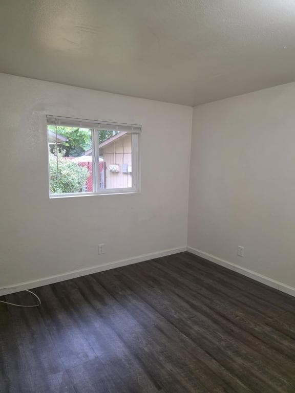 Building Photo - 1411 SW G St