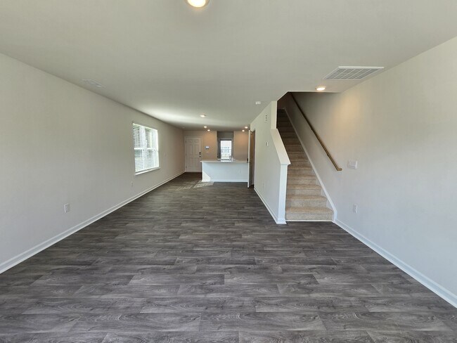 Building Photo - 114 Holmes Corner Dr