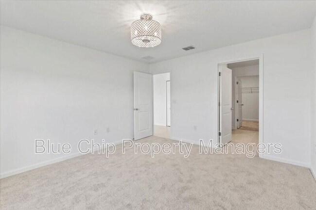 Building Photo - 2295 Green Valley St