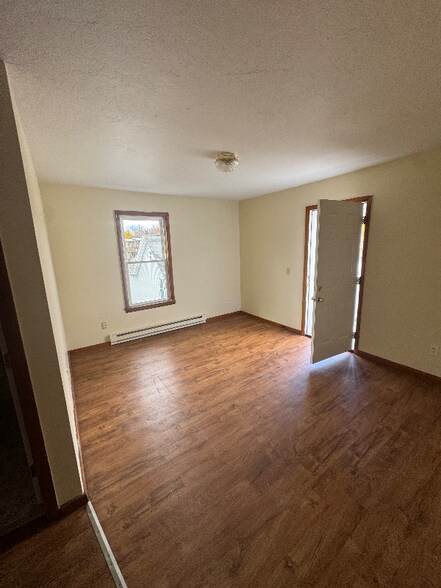 Building Photo - 231 Mechanic St