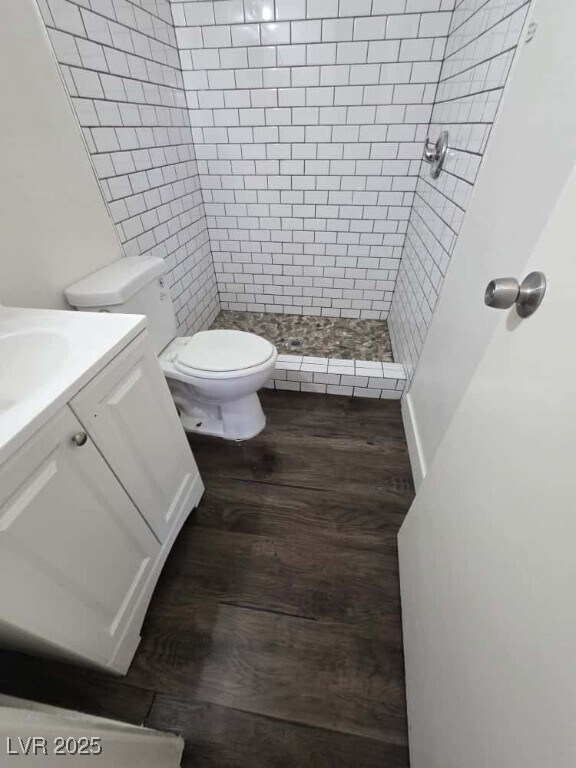 Building Photo - 1121 E Desert Inn Rd