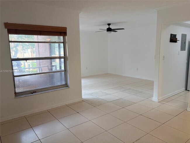 Building Photo - 17600 NW 68th Ave