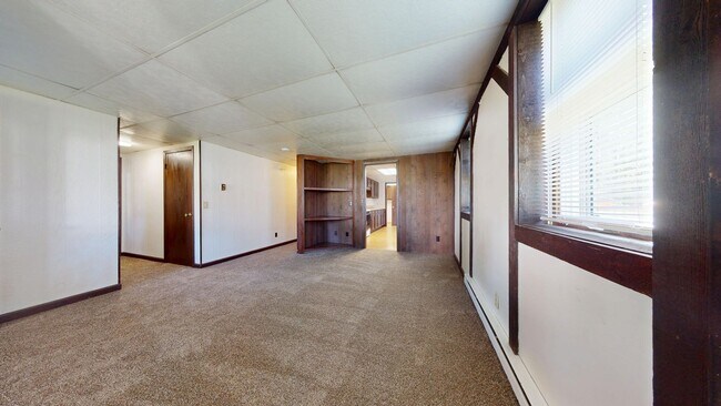 Building Photo - 260 Reform St