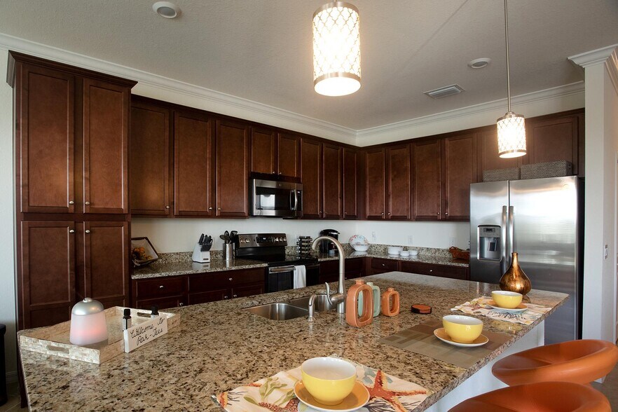 Building Photo - 17108 Vardon Ter