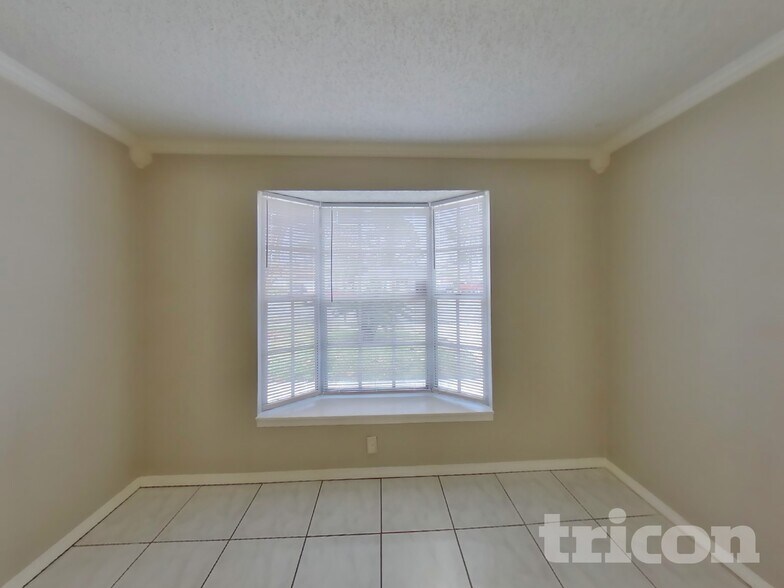 Building Photo - 8252 Yolanda Ct