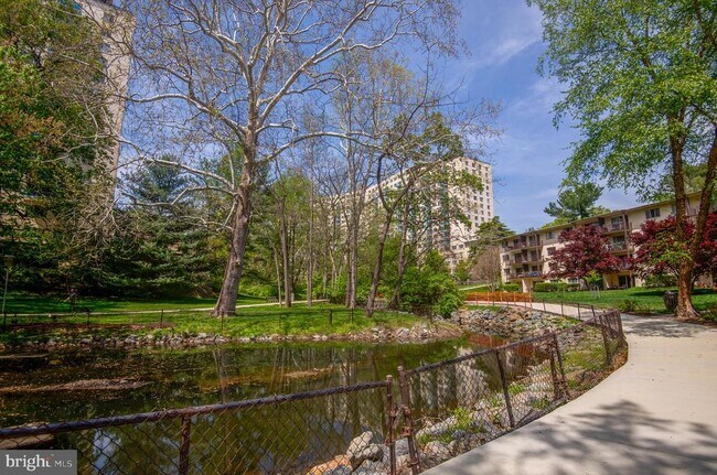 Building Photo - 10500 Rockville Pike