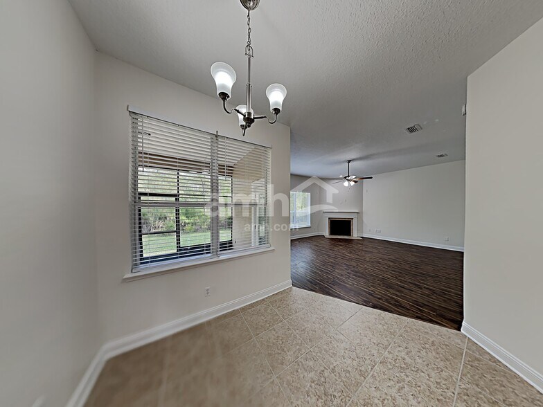 Building Photo - 604 Battersea Dr