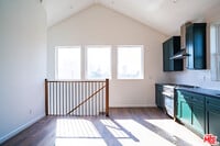 Building Photo - 401 1/2-402 Firmin St