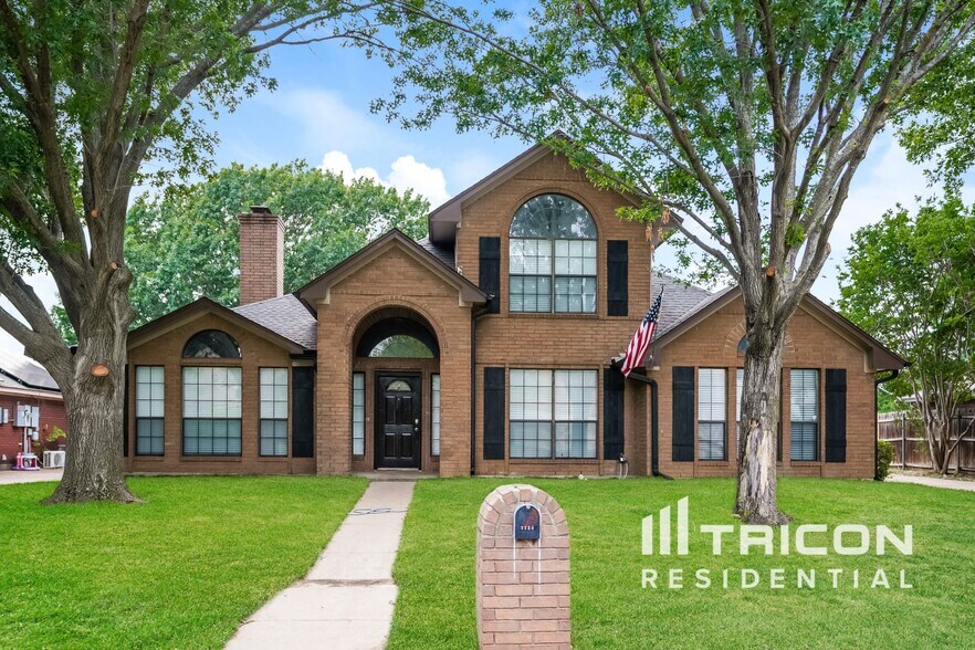 Primary Photo - 7724 Grassland Dr