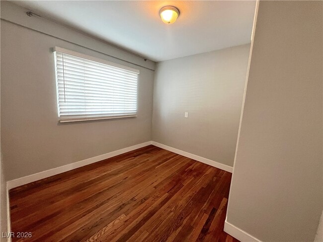 Building Photo - 225 S 10th St