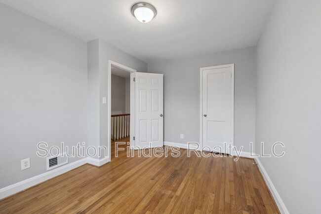 Building Photo - 2110 Coralthorn Rd