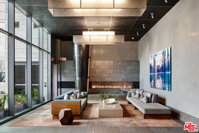 Building Photo - 1755 Ocean Ave