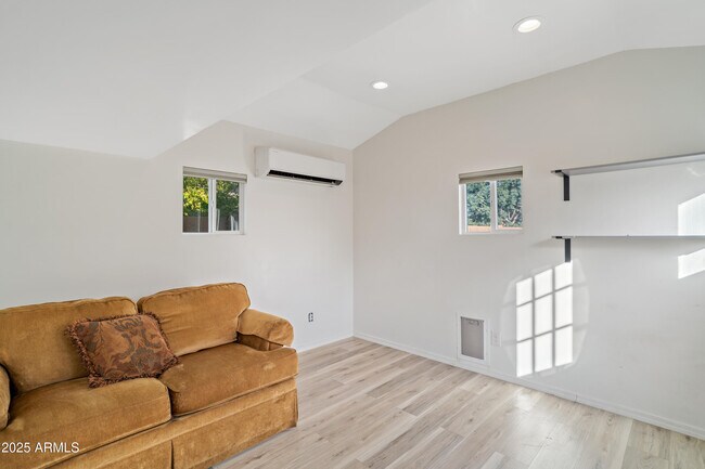 Building Photo - 8316 W Sweetwater Ave