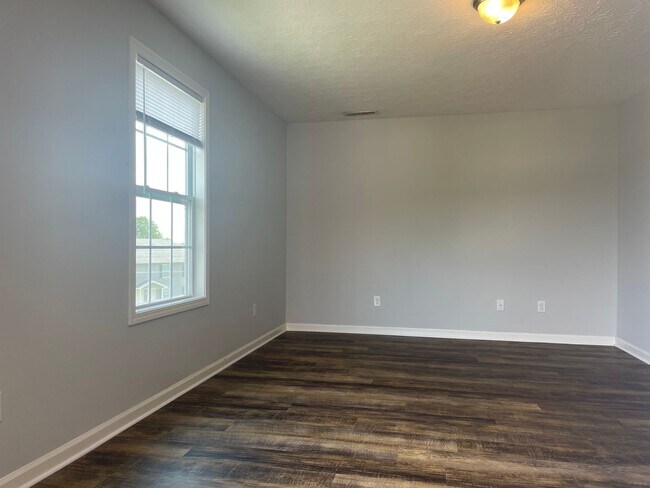 Building Photo - 355 Upper Stone Ave