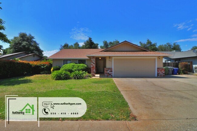 Building Photo - 1844 Breckenwood, Short Trip to the park. ...