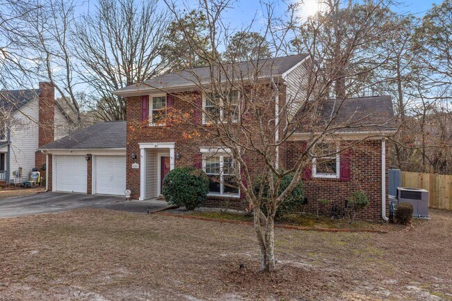 Building Photo - 6257 Lakehaven Dr