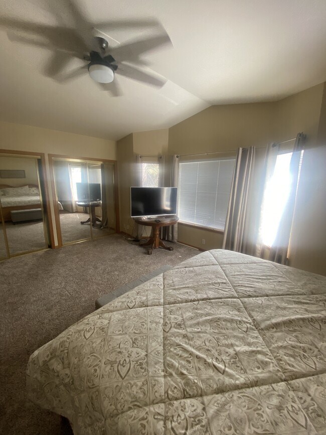 Building Photo - 1728 Mohican Dr