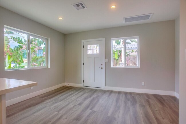 Building Photo - 3266 Eureka Pl
