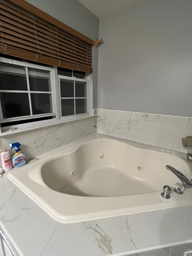 Building Photo - 93 Banyan Blvd