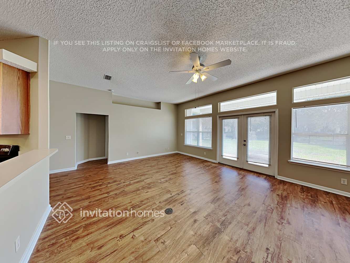 Building Photo - 716 S Lake Cunningham Ave