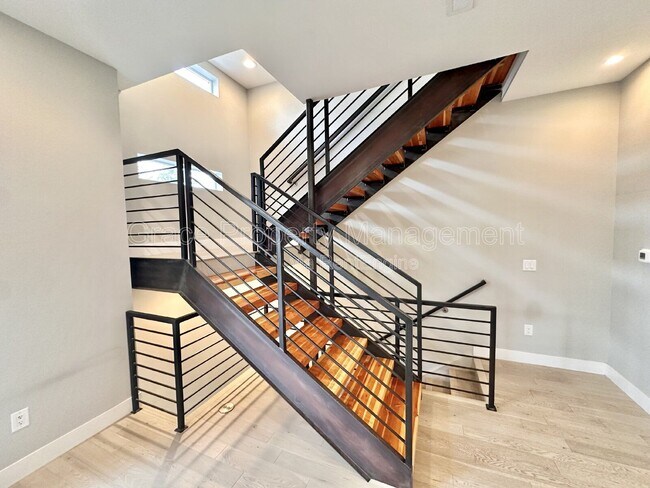 Building Photo - 3360 W 38th Ave