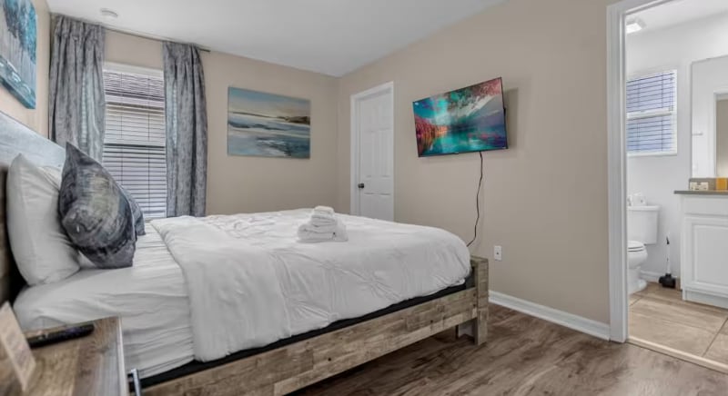 Building Photo - 8947 Amelia Downs Trail