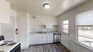 Building Photo - 1216 Janes Ln