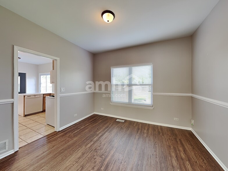 Building Photo - 809 Magnolia Dr