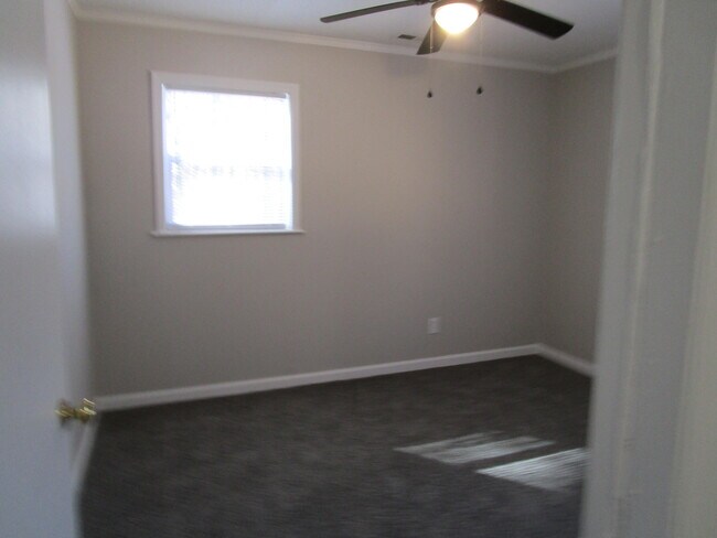 Building Photo - 2720 County Rd 43-402