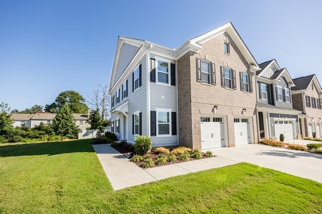 Building Photo - Beautiful 3 Bedroom Home on Corner Lot in ...