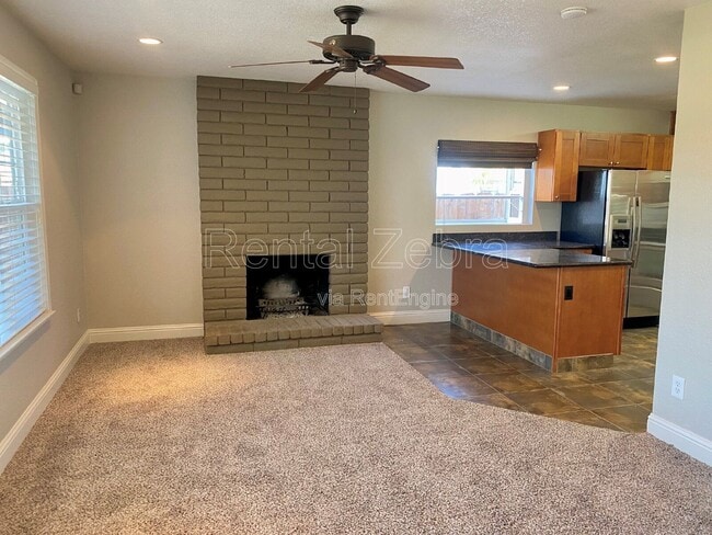 Building Photo - 1216 Rose Ave