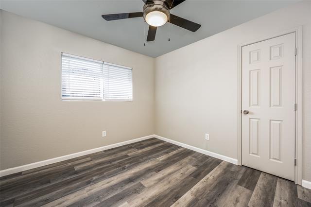 Building Photo - 121 Thoroughbred Dr