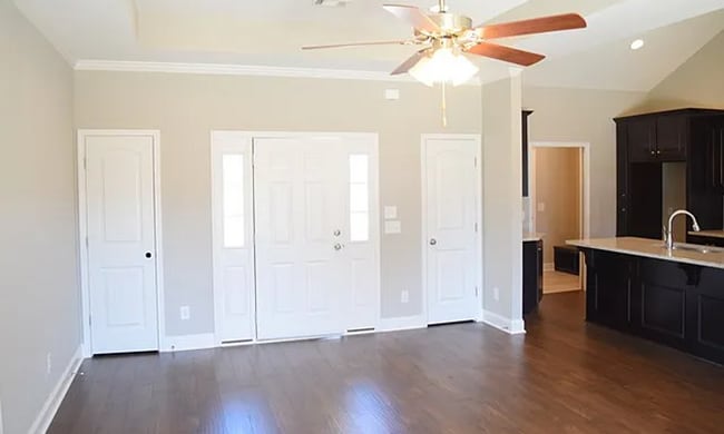 Building Photo - 10 Ivy Cross