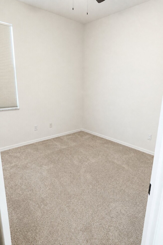 Building Photo - 10451 Andover Point Cir