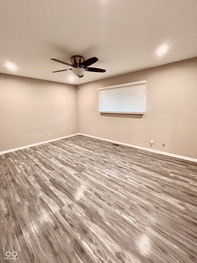 Building Photo - 6827 Azalea Dr