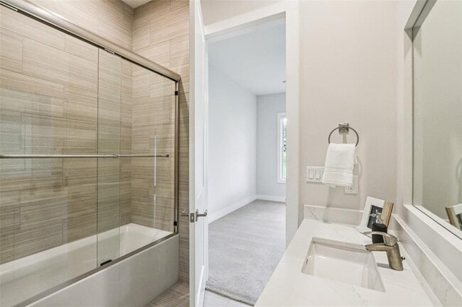 Building Photo - 2404 Sailboat Pass