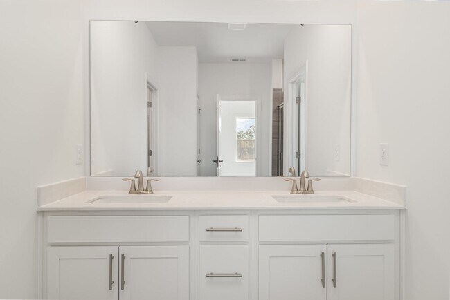 Building Photo - Newly Built 5 Bedroom Home in Knightdale!