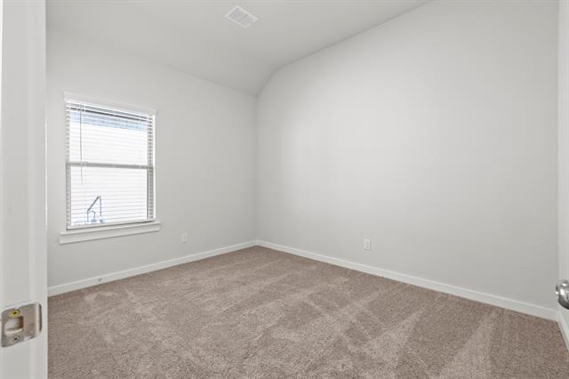 Building Photo - 106 Travine Dr