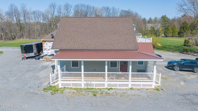 Building Photo - 298 Wilton Gansevoort Rd