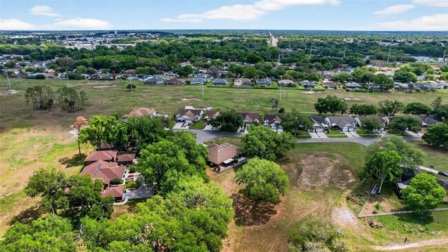 Building Photo - 6535 Brentwood Dr.