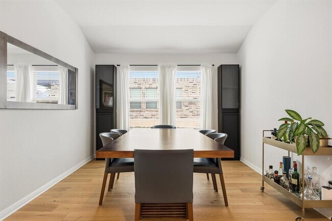 Building Photo - 6604 Coalinga Ln