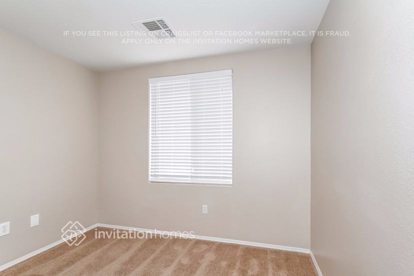 Building Photo - 6554 E Coronado Canyon Ave