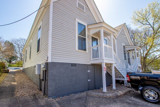 Building Photo - 2 Bed 1 Bath in Downtown Little Rock, AR